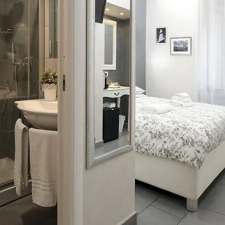 Relais Cavour Nocleg ze śniadaniem 4*