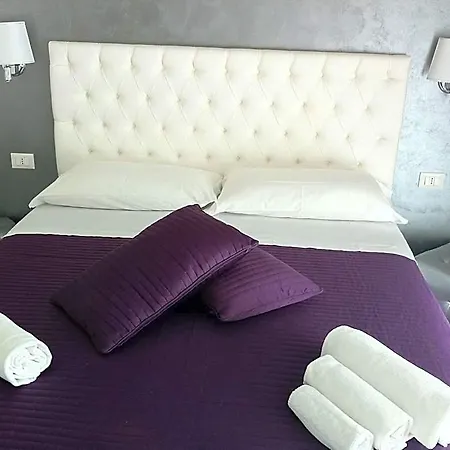 Relais Cavour Bed & Breakfast 4*