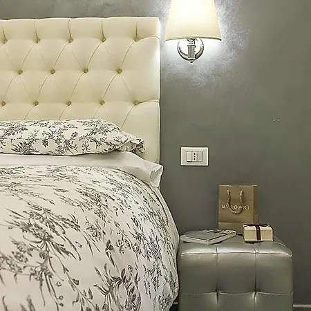 Relais Cavour Bed & Breakfast 4*