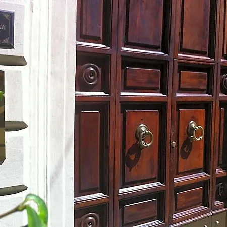 Relais Cavour Bed & Breakfast
