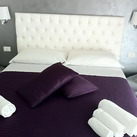 Relais Cavour فندق مبيت وإفطار